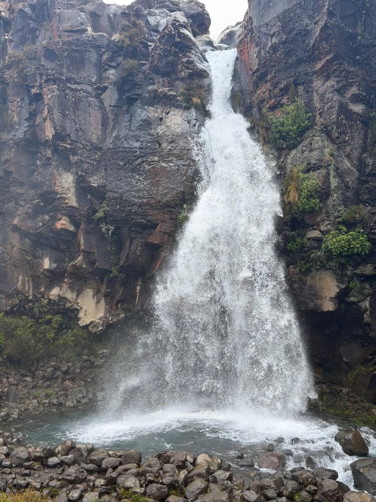 A 60-foot falls is shown from the front perspective.